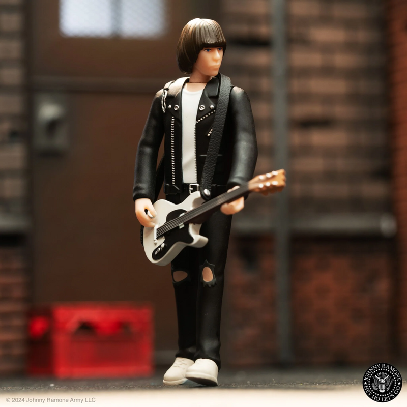 JOHNNY RAMONE (WHITE SHIRT) REACTION FIGURE