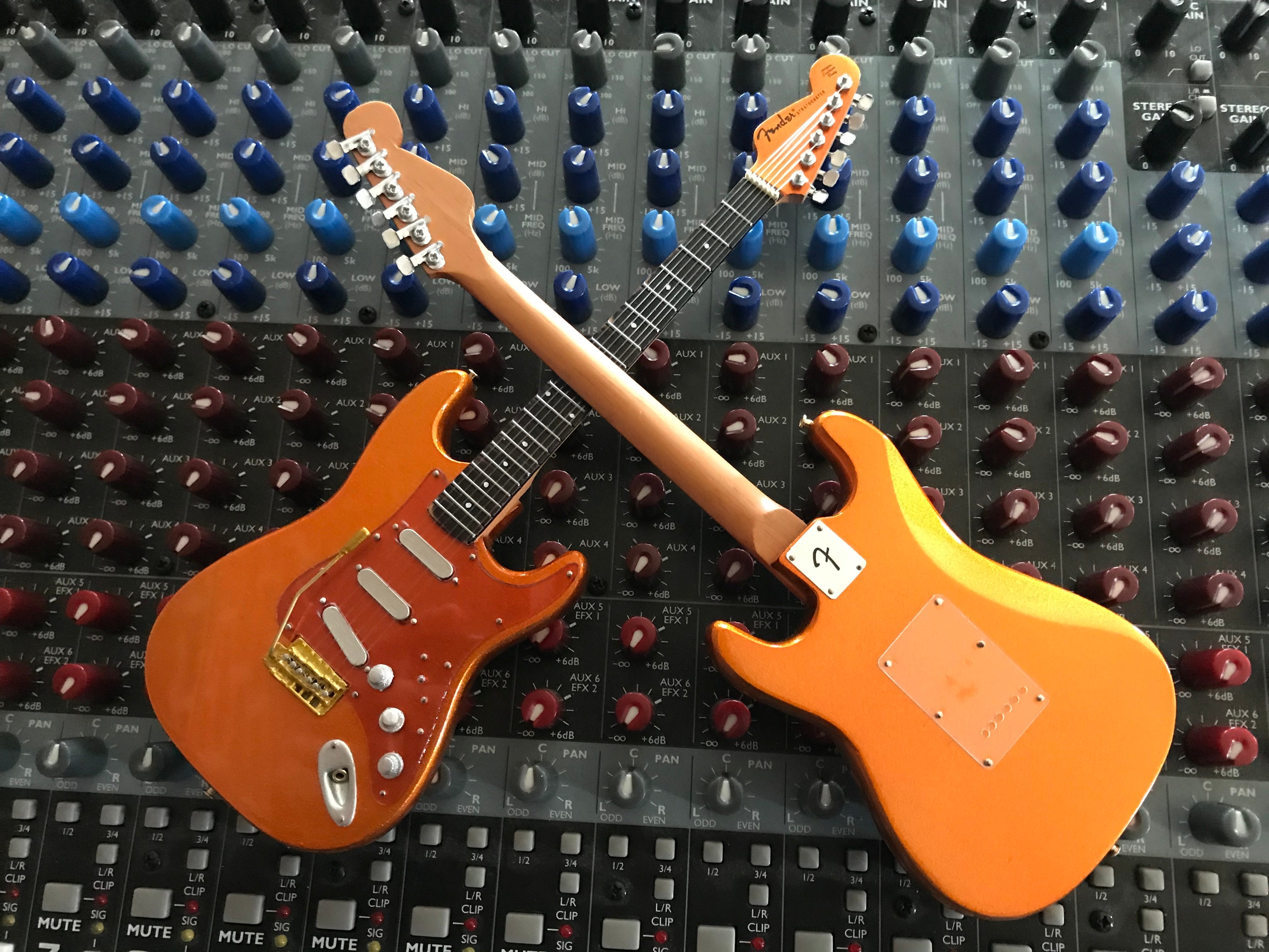 OFFICIALLY LICENSED KENNY WAYNE SHEPHERD MINI FENDER™ STRAT™ COPPERBOY GUITAR MODEL