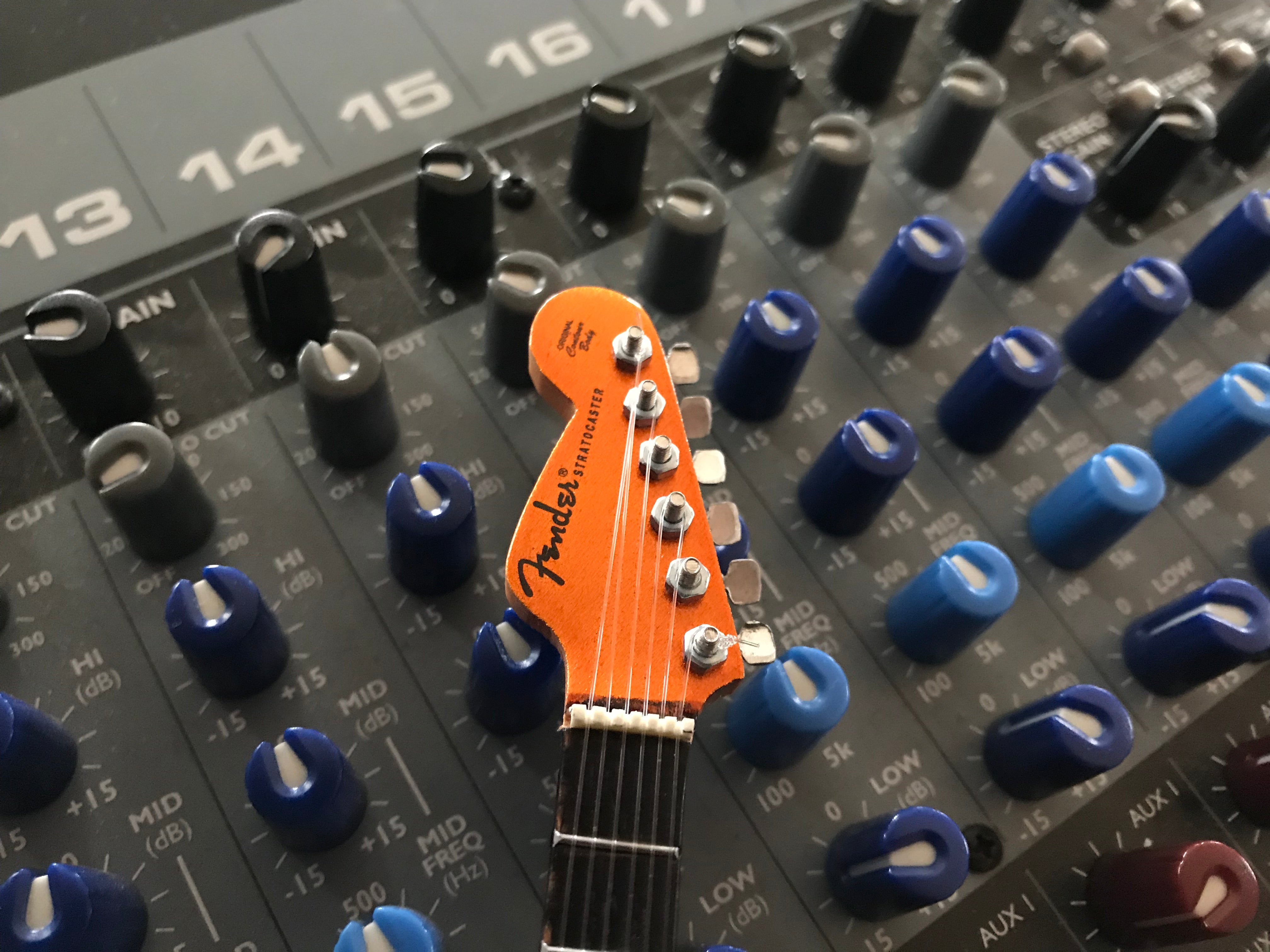 OFFICIALLY LICENSED KENNY WAYNE SHEPHERD MINI FENDER™ STRAT™ COPPERBOY GUITAR MODEL