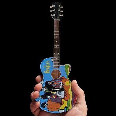 THE BEATLES - FAB FOUR YELLOW SUBMARINE MINI GUITAR